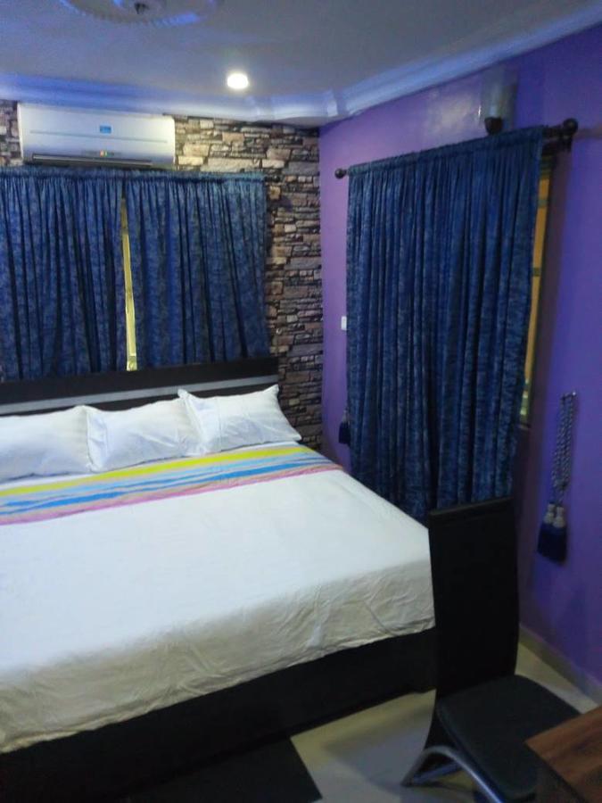 Crestview Hotel & Suites Lagos Exterior foto